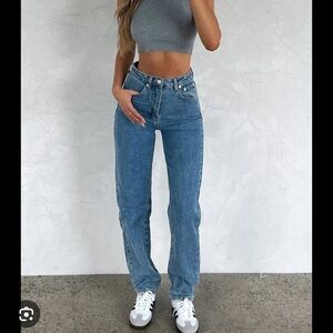 White Fox Boutique Blue Straight Leg Jeans — medium